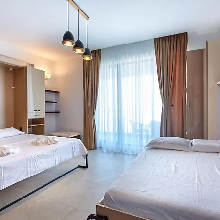 Studiouri Casa Del Mar Nord 아파트 마마이아